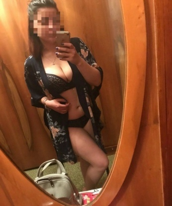 Сладкий! 🌸 Я - воплощение твоих самых сокровенных фантазий.🔥 Я креативная, нежная и опытная индивидуалка, живущая в Москве. 💋 В мои услуги входят разнообразные эротические развлечения, которые приведут тебя к самому пикантному экстазу. 💦
У меня ты найдешь не только умение доставить незабываемое удовольствие, но и приятную беседу в компании умной, образованной и ухоженной девушки. 😊 Фотографии соответствуют моей реальности, и я гарантирую абсолютную конфиденциальность и безопасность нашего встречи. 💯
Мои умелые ручки обещают тебе массу удовольствия, а отзывы моих довольных клиентов - лучшее подтверждение моих способностей. 💫
Не откладывай на потом, запишись ко мне прямо сейчас! 💋 Неожиданно увлекательные приключения с нетерпением ждут нас в Москве. ✨ Марина